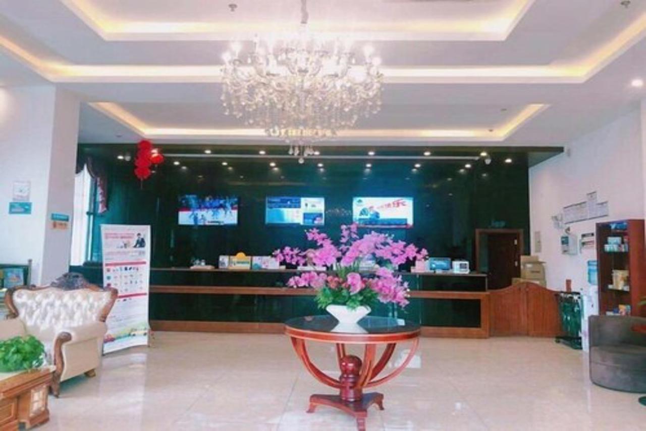 Greentree Inn Sichuan Chengdu Chongzhou Shiji Avenue Longteng Decorative City Business Hotel 외부 사진